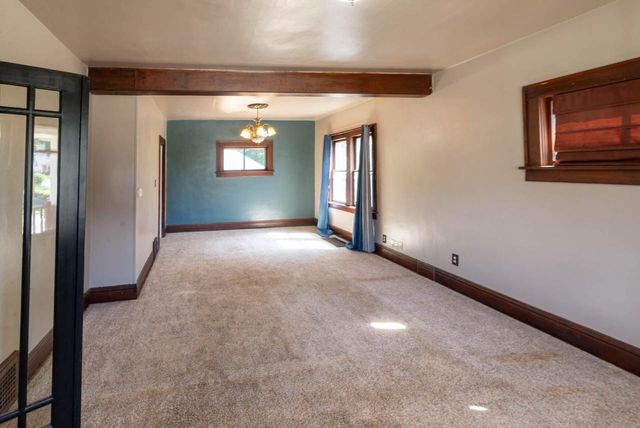 810 73rd STREET, Kenosha, WI 53143