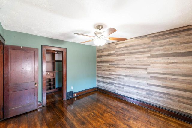810 73rd STREET, Kenosha, WI 53143