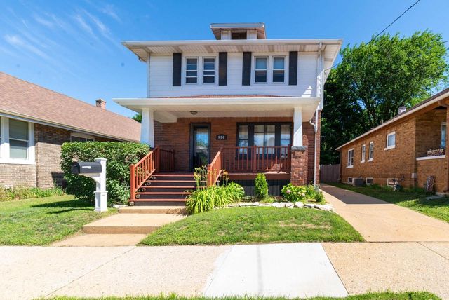 810 73rd STREET, Kenosha, WI 53143