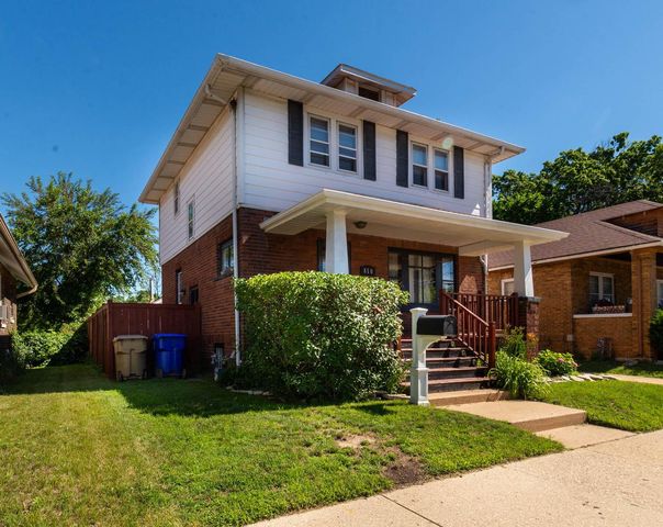 810 73rd STREET, Kenosha, WI 53143