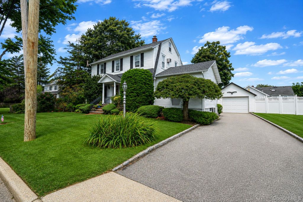 57 Caroline Street, Bethpage, NY 11714 — photo 2