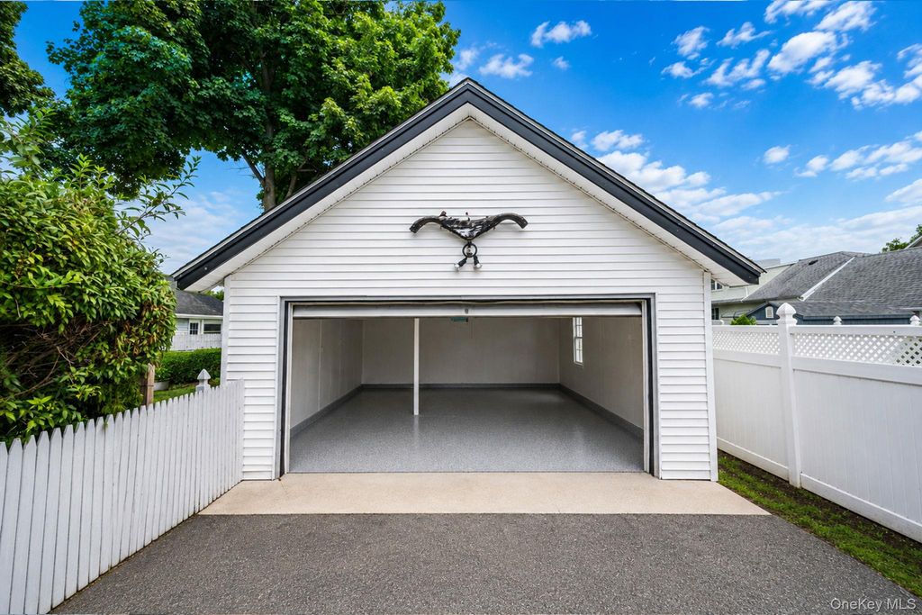 57 Caroline Street, Bethpage, NY 11714 — photo 4
