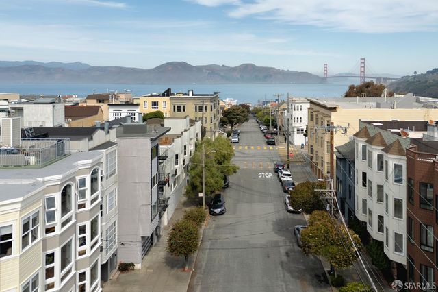225 26th Avenue 2, San Francisco, CA 94121