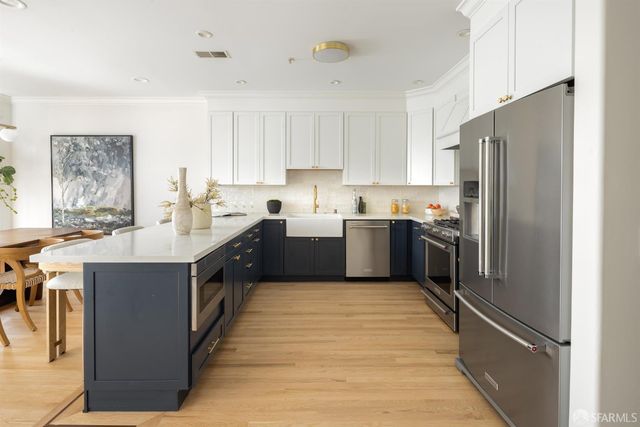 225 26th Avenue 2, San Francisco, CA 94121