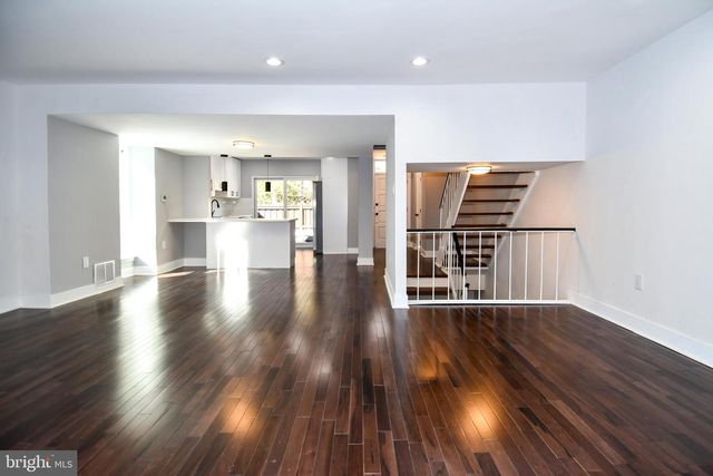 9201 THREE OAKS DR, Silver Spring, MD 20901