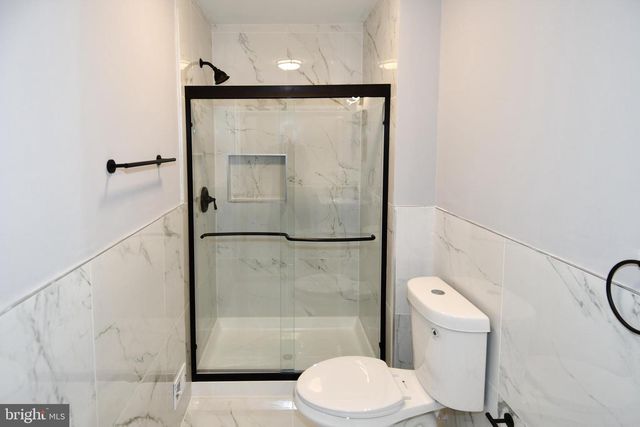 9201 THREE OAKS DR, Silver Spring, MD 20901