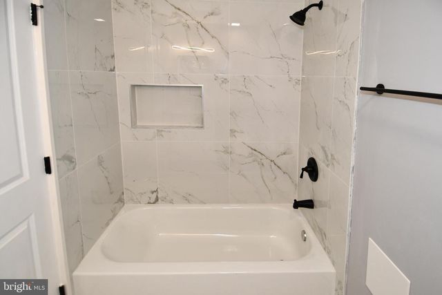 9201 THREE OAKS DR, Silver Spring, MD 20901