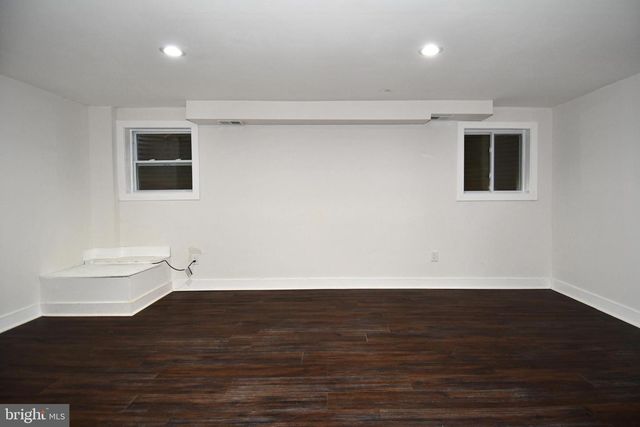 9201 THREE OAKS DR, Silver Spring, MD 20901