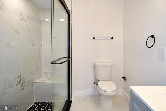 9201 THREE OAKS DR, Silver Spring, MD 20901