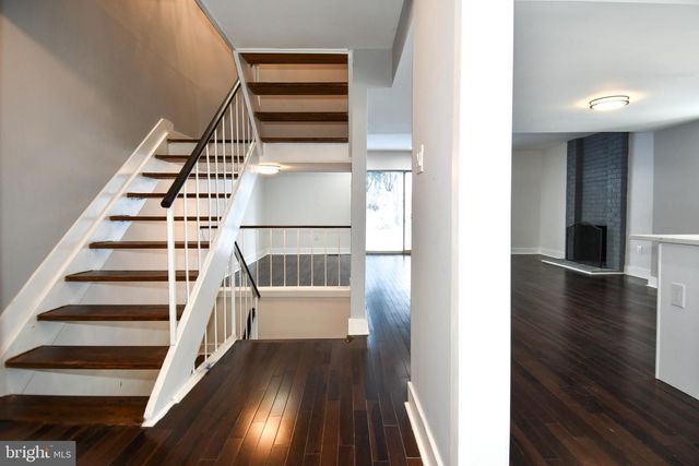 9201 THREE OAKS DR, Silver Spring, MD 20901