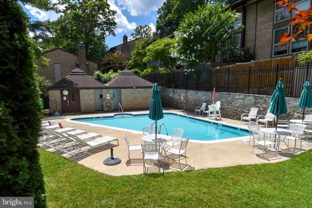 9201 THREE OAKS DR, Silver Spring, MD 20901