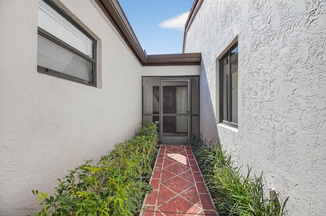 6224 Kings Gate Circle, Delray Beach, FL 33484