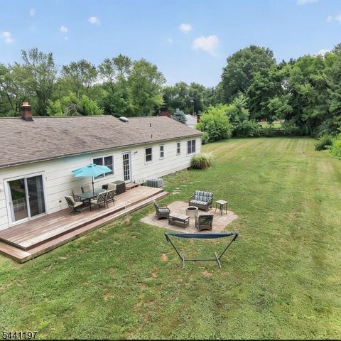 22 Sandra Rd, East Amwell Twp., NJ 08551