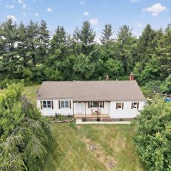22 Sandra Rd, East Amwell Twp., NJ 08551