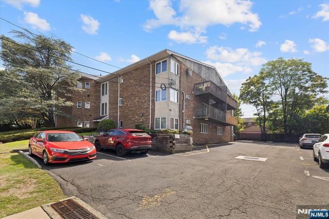 16 Elm Street 1, Bergenfield, NJ 07621