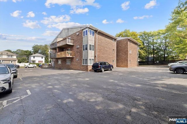 16 Elm Street 1, Bergenfield, NJ 07621