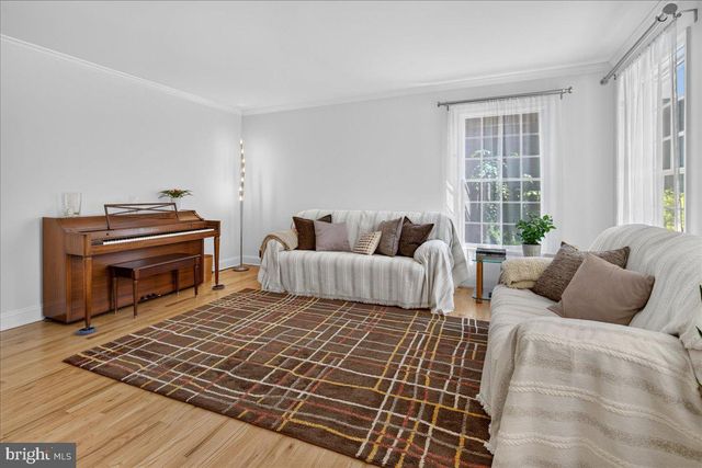 17-B E CURLIS AVE, Pennington, NJ 08534