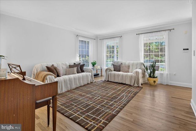 17-B E CURLIS AVE, Pennington, NJ 08534
