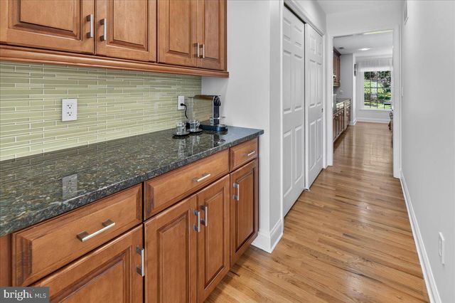17-B E CURLIS AVE, Pennington, NJ 08534