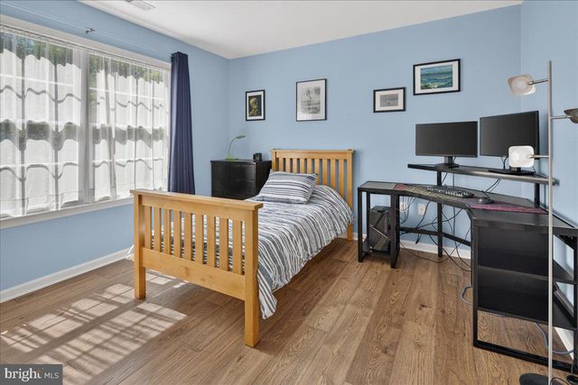 17-B E CURLIS AVE, Pennington, NJ 08534