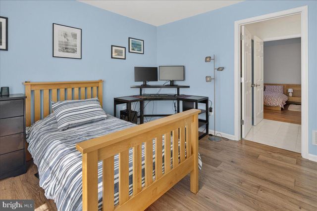 17-B E CURLIS AVE, Pennington, NJ 08534