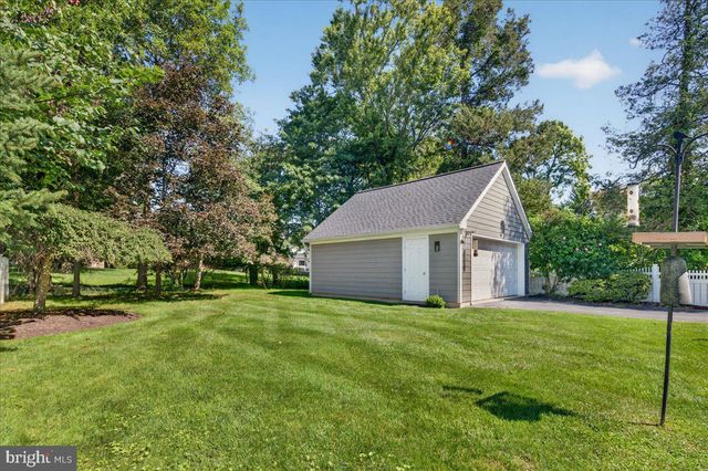 17-B E CURLIS AVE, Pennington, NJ 08534