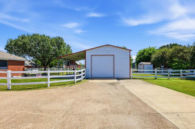 1328 Pierce Road, Red Oak, TX 75154