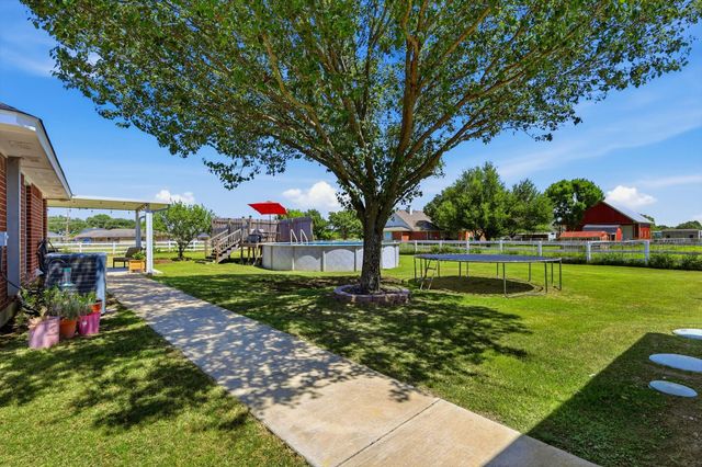 1328 Pierce Road, Red Oak, TX 75154