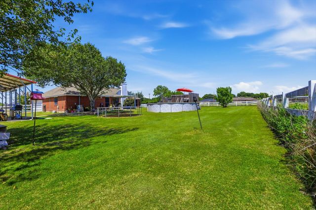 1328 Pierce Road, Red Oak, TX 75154