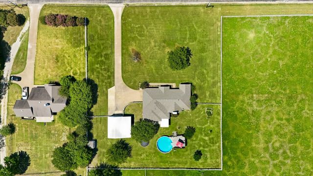 1328 Pierce Road, Red Oak, TX 75154