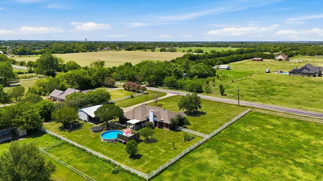 1328 Pierce Road, Red Oak, TX 75154
