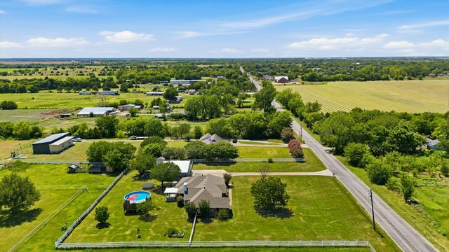 1328 Pierce Road, Red Oak, TX 75154