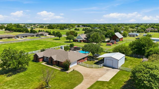 1328 Pierce Road, Red Oak, TX 75154