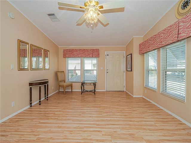 7566 Montauk Avenue, Micco, FL 32976