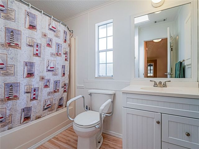 7566 Montauk Avenue, Micco, FL 32976