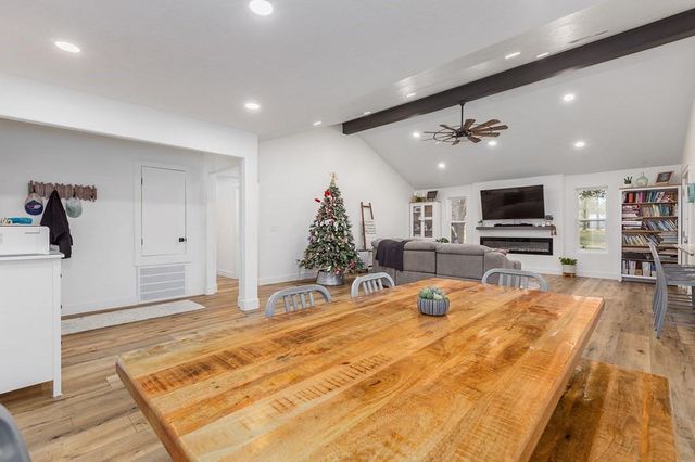 304 Hosea Forrest Road, Huntington, TX 75949