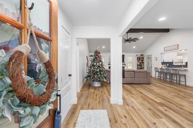 304 Hosea Forrest Road, Huntington, TX 75949