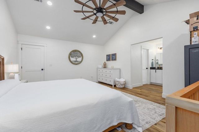 304 Hosea Forrest Road, Huntington, TX 75949