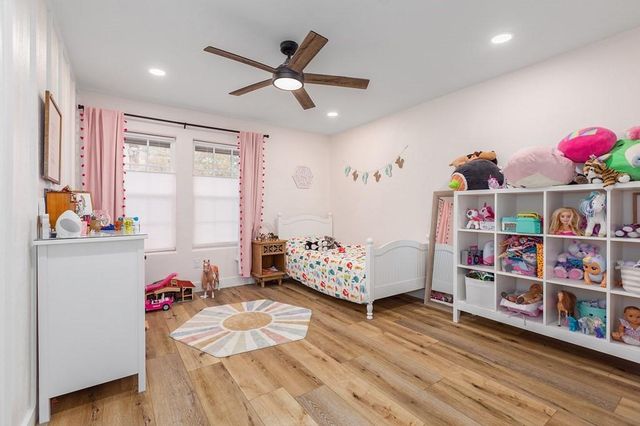 304 Hosea Forrest Road, Huntington, TX 75949