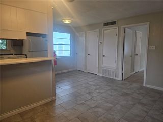 3714 Avenue S 10, Galveston, TX 77550