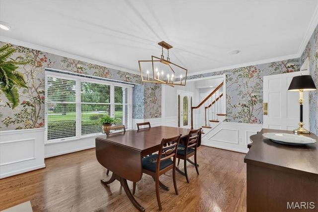 13231 Thornhill Drive, Town And Country, MO 63131