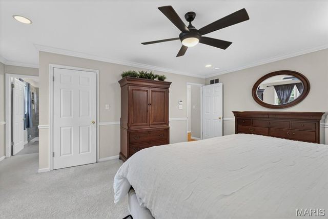 13231 Thornhill Drive, Town And Country, MO 63131