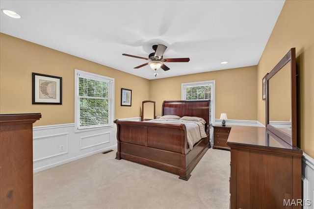 13231 Thornhill Drive, Town And Country, MO 63131