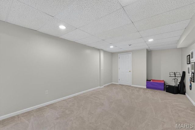 13231 Thornhill Drive, Town And Country, MO 63131