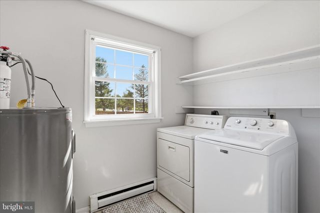 14 WINDSOR LN, Bunker Hill, WV 25413