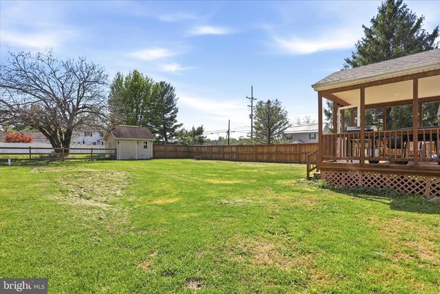 14 WINDSOR LN, Bunker Hill, WV 25413