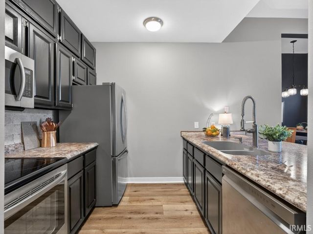 113 W Wayne St Apt 212, Fort Wayne, IN 46802