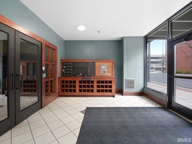 113 W Wayne St Apt 212, Fort Wayne, IN 46802