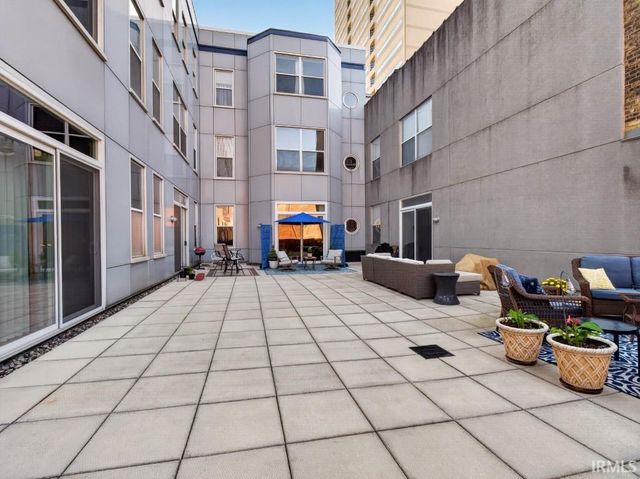 113 W Wayne St Apt 212, Fort Wayne, IN 46802