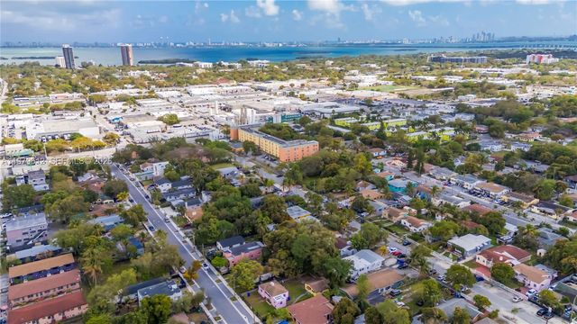 98 NE 70th St, Miami, FL 33138